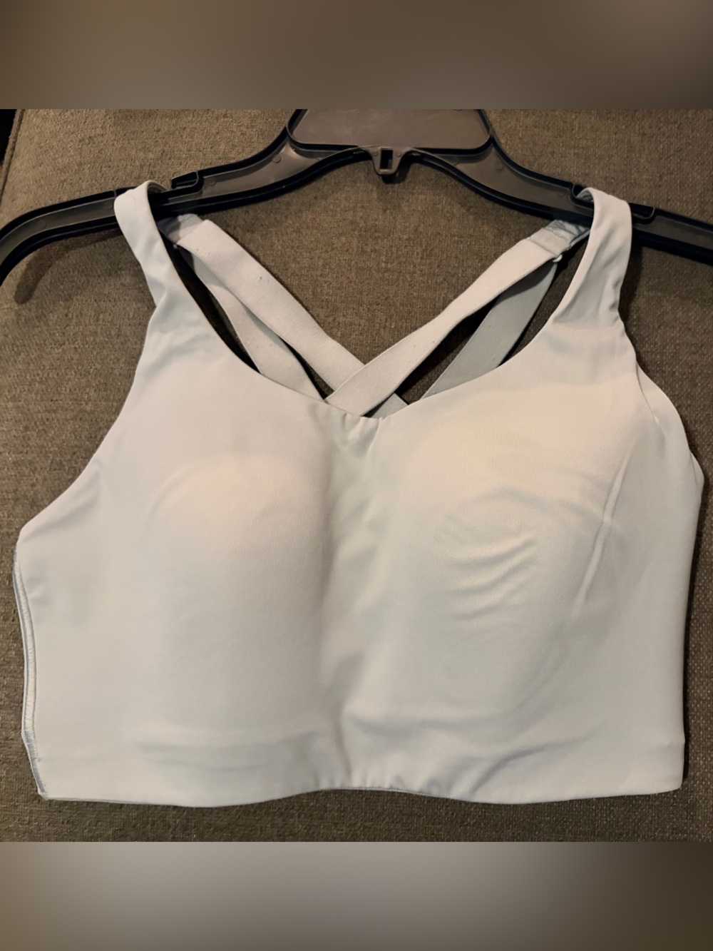 32DDD lululemon light gray sports bra with padding